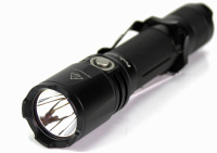 Fenix TK20R Cree XP-L HI V3 LED Taschenlampe